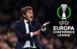 Antonio Conte of Spurs urges his players on