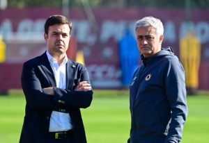 Roma's Tiago Pinto and Jose Mourinho
