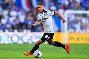 GENOA, ITALY - AUGUST 13: Mario Pasalic of Atalanta is seen in action during the Serie A match between UC Sampdoria and Atalanta BC at Stadio Luigi Ferraris on August 13, 2022 in Genoa, Italy. (Photo by Simone Arveda/Getty Images)