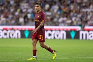 UDINE, ITALY - SEPTEMBER 04: Paulo Dybala of AS Roma looks on during the Serie A match between Udinese Calcio and AS Roma at Dacia Arena on September 04, 2022 in Udine, Italy. (Photo by Emmanuele Ciancaglini/Getty Images)