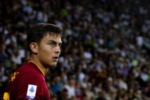 UDINE, ITALY - SEPTEMBER 04: Paulo Dybala of AS Roma looks on during the Serie A match between Udinese Calcio and AS Roma at Dacia Arena on September 04, 2022 in Udine, Italy. (Photo by Emmanuele Ciancaglini/Getty Images)