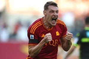 ROME, ITALY - AUGUST 20: Andrea Belotti of AS Roma celebrates after scoring the team's first goal during the Serie A TIM match between AS Roma and US Salernitana at Stadio Olimpico on August 20, 2023 in Rome, Italy. (Photo by Paolo Bruno/Getty Images)