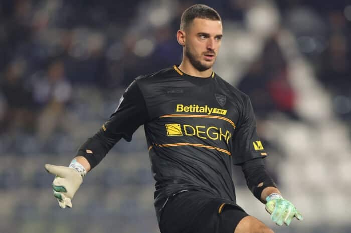 Roma monitoring Lecce goalkeeper Wladimiro Falcone