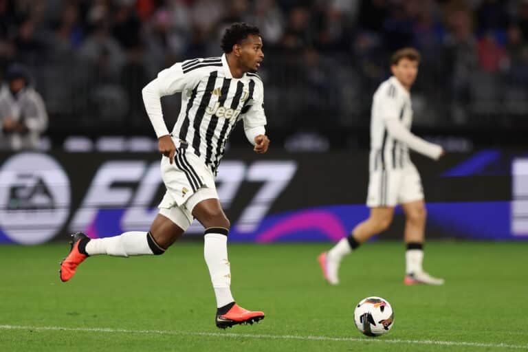 Roma join race for out-of-favor Juve player Juan Cabal